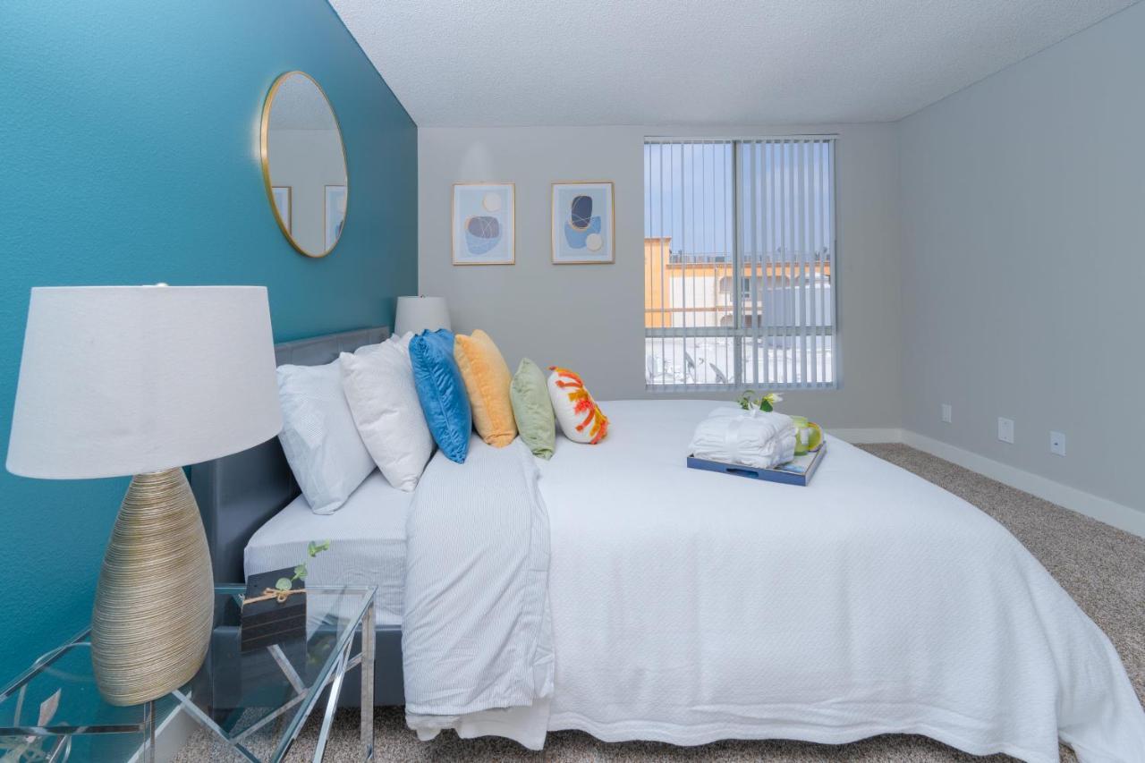 לוס אנג'לס Universal Studios 8 Min Drive Two Bedroom Apartment With Free Parking מראה חיצוני תמונה